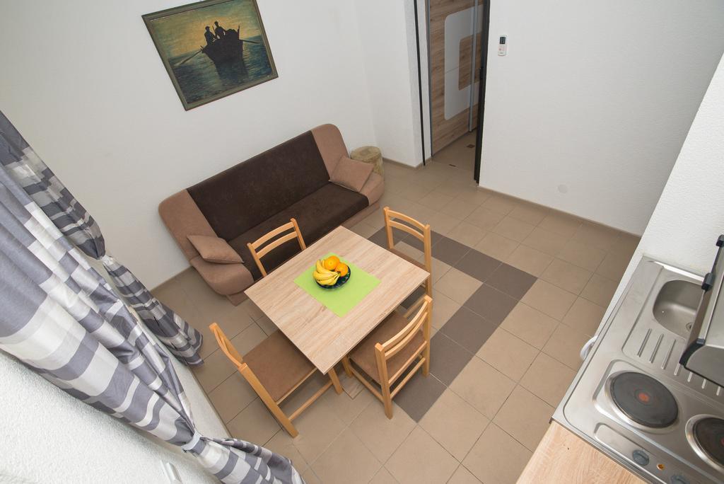 מאקרסקה Apartment Afrika מראה חיצוני תמונה