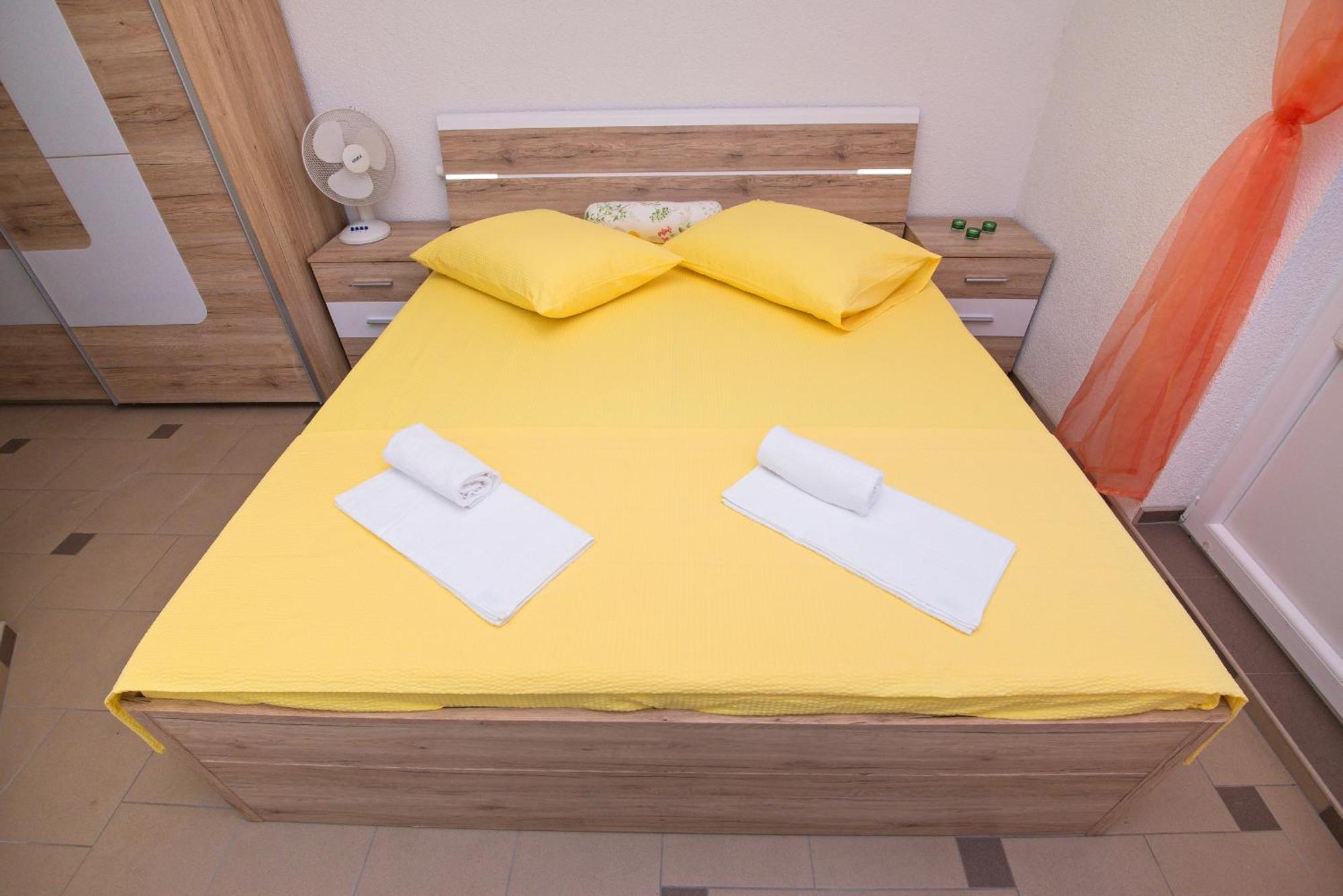 מאקרסקה Apartment Afrika מראה חיצוני תמונה