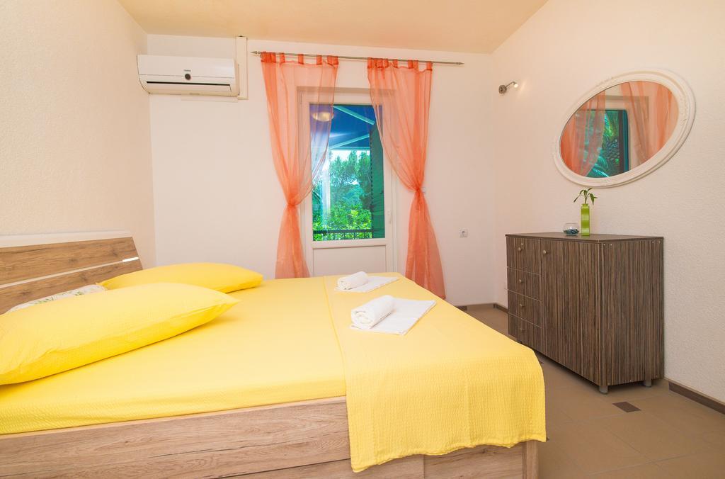 מאקרסקה Apartment Afrika מראה חיצוני תמונה